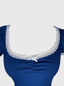 TOP CON DETALLE DE ENCAJE