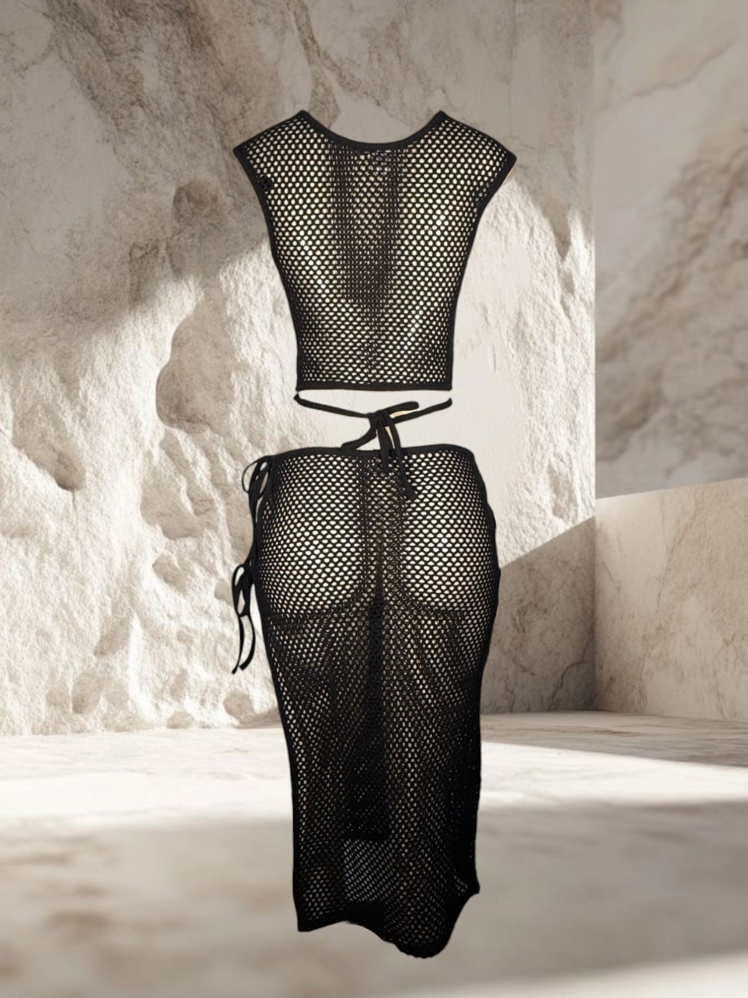 TOP DE RED CON NUDO CENTRAL