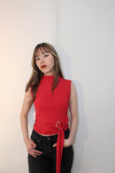 TOP DE CUELLO Y HEBILLA DORADA