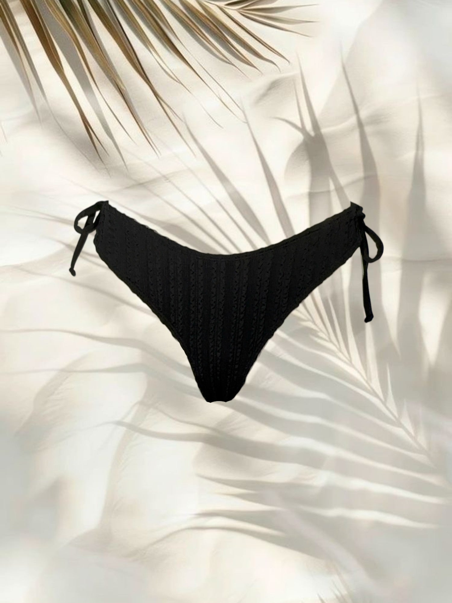BIKINI CON MULTIPLE NUDO