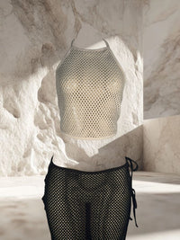 TOP DE RED CON NUDO TRASERO